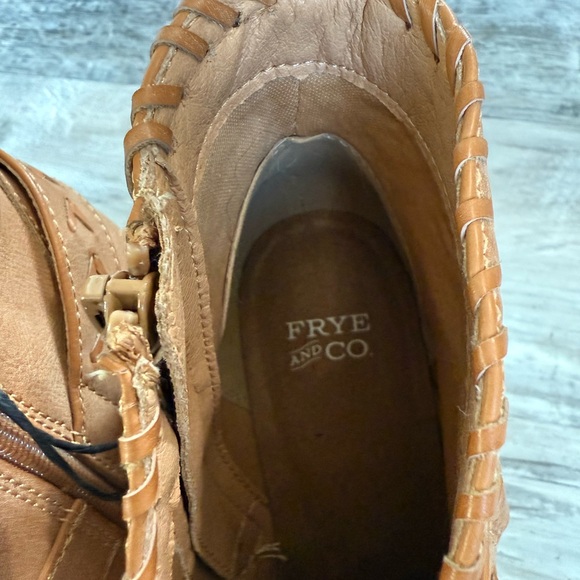 NWT Frye and Co. Womens Palma Stacked Heel Booties, Light Tan, Size 7 1/2 - Picture 5 of 7